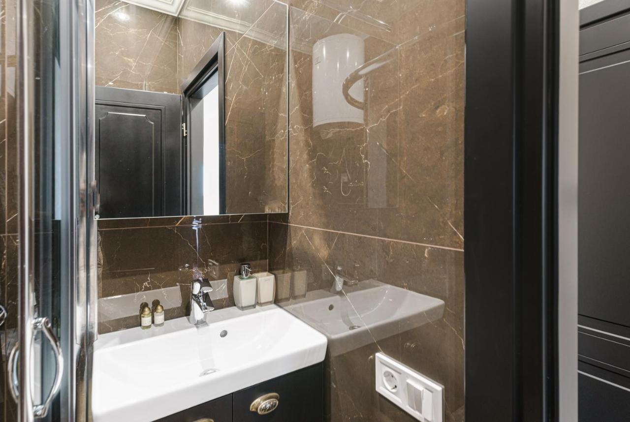Arcadia Plaza Apartments Odesa Exterior photo